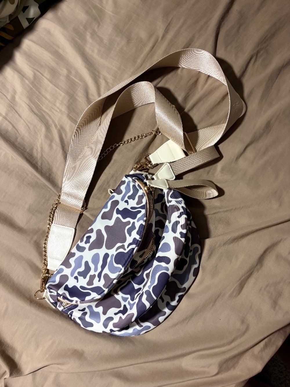 Cross over body bag